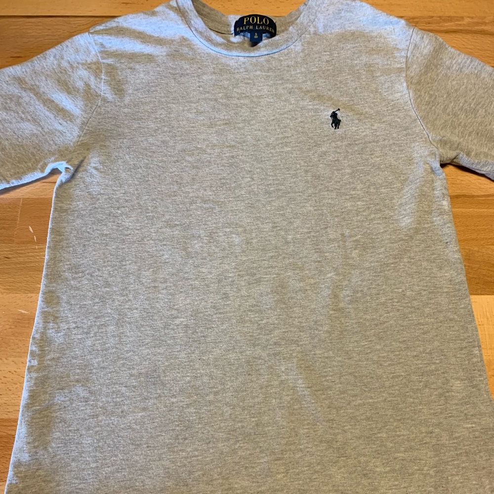 Grey crew neck Polo by RL tee.